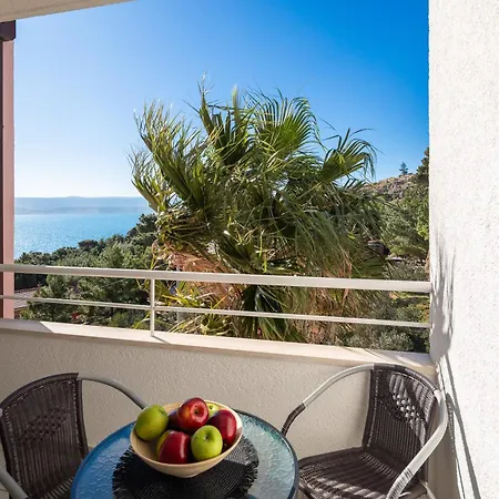 Tropicana Pool Apartmán *