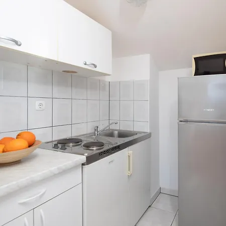 Tropicana Pool Apartmán *