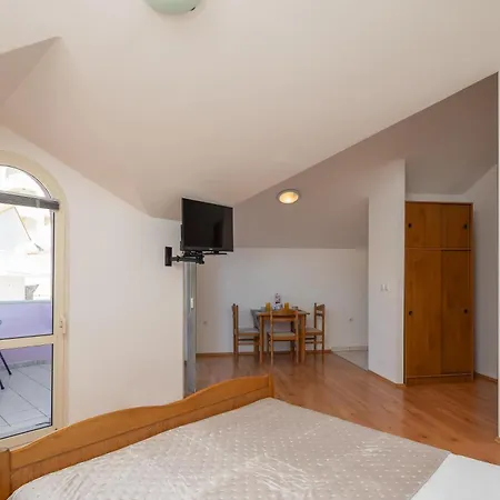 Apartmán Tropicana Pool *